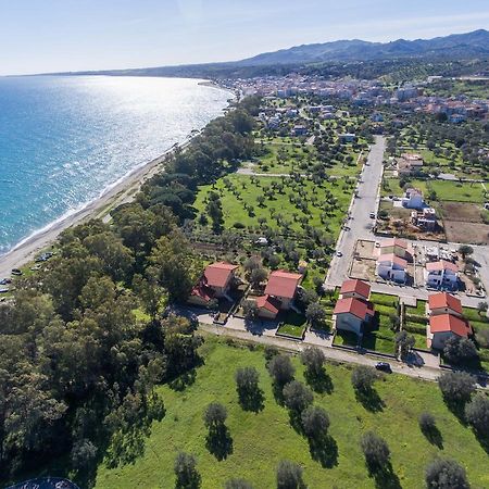 Residence Torretta Beach Crucoli Exterior photo